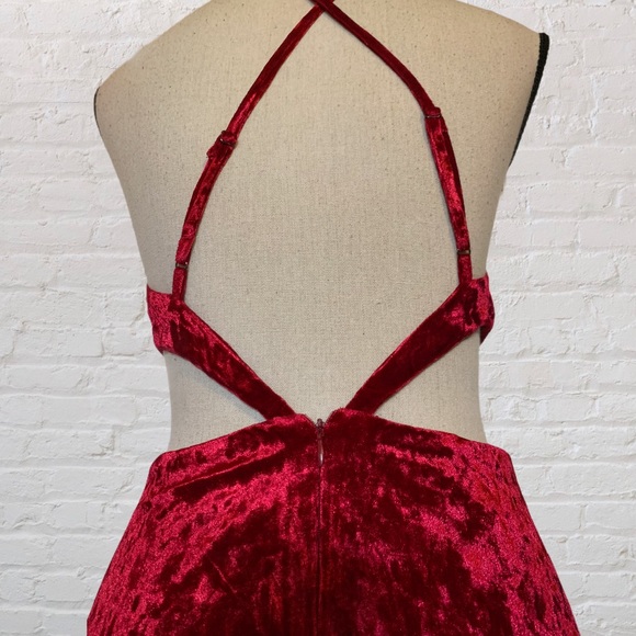 ❌DONATED❌Burgundy Red Velvet V-neck Criss Cross Back Straps Lined Maxi Dress - Picture 8 of 14
